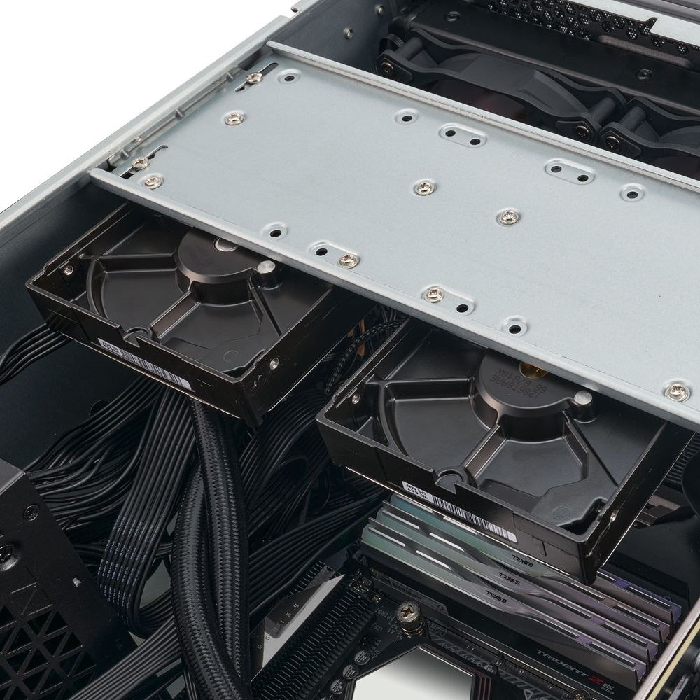 Фото Компьютерный корпус Silverstone SST-RM44