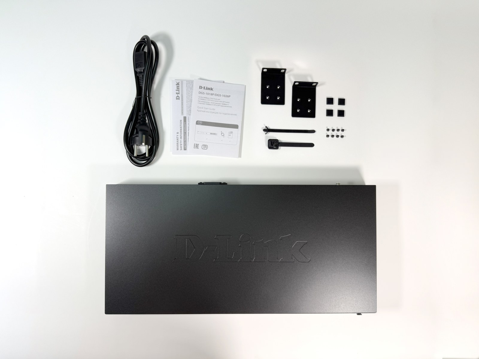 Фото Коммутатор D-Link DGS-1026P DGS-1026P/A1A 24x1 Гбит/с 2SFP 240W неуправляемый
