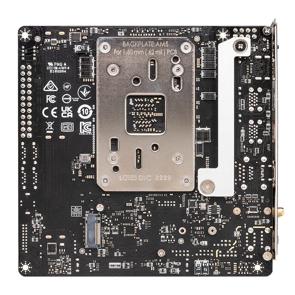 Фото Материнская плата MSI MPG B650I EDGE WIFI, AM5, AMD B650, 2xDDR5, 4xSATA, 2xM.2, 1xPCI-E 4.0 x16, 1xHDMI, 1x 2.5Gb LAN, 3xUSB-A 3.2 Gen 2, 2xUSB-A 3.2 Gen 1, 1xUSB-C 3.2 Gen 2x2, 3x3.5 мм, 7.1, Mini-ITX